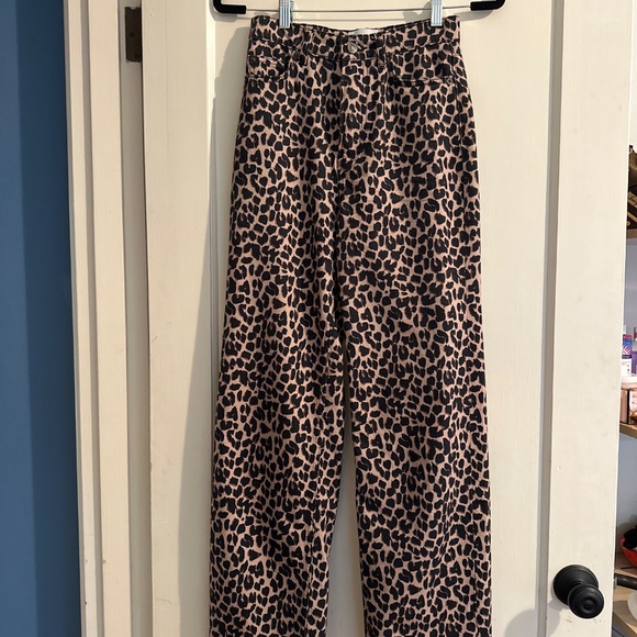 Reformation Carly High Rise Leopard Jeans - Picture 5 of 5